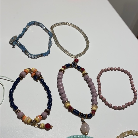 Beaded bracelets. - Picture 4 of 7